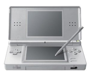 Nintendo DS Lite Metallic Silver 25 Nintendo DS Lite Metallic Silver