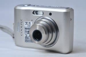 Nikon Coolpix L16 Digital Camera
