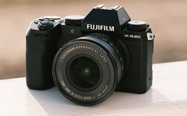 Fujifilm X-S20