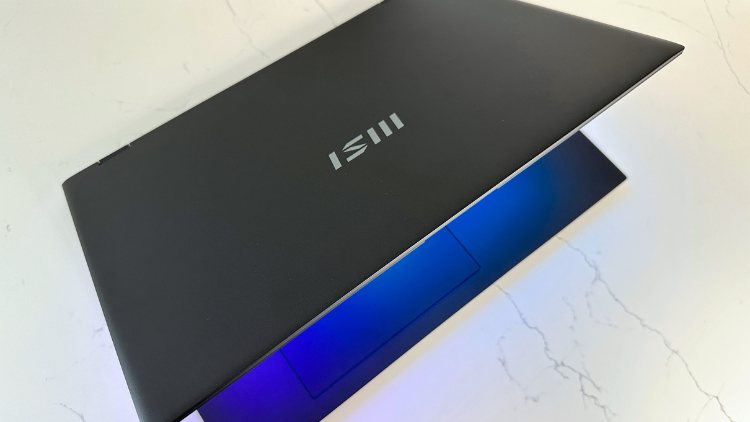 MSI Prestige 16 AI Evo