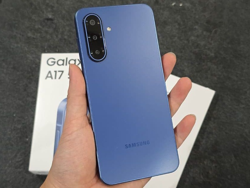 Samsung Galaxy A17 5G Review Large, smooth 90Hz display, long battery life, and useful AI for everyone 2 Samsung Galaxy A17 5G
