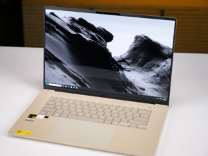 Asus Zenbook A16